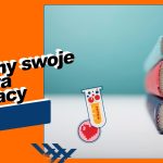 Zamknięte książki leżące na biurku. Napis: Znamy swoje prawa w pracy.